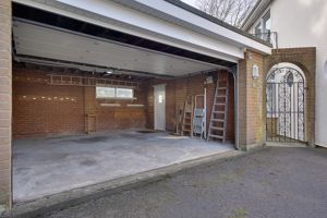 Double Garage- click for photo gallery